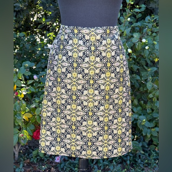 J. McLaughlin Dresses & Skirts - J McLaughlin metallic jacquard mini pencil skirt - size 0